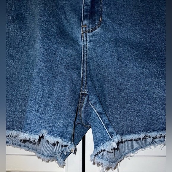 Judy Blue High Rise Star Embroidered Denim Shorts - Picture 6 of 12